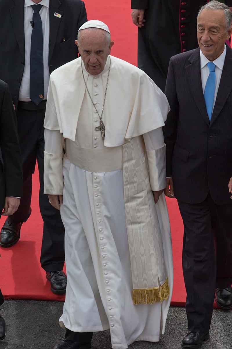 F Tima Altar Do Mundo Recebe O Peregrino Francisco Anot Cia