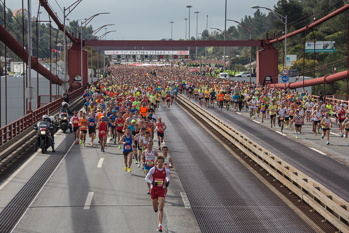 Sara Moreira e Samuel Barata foram os melhores portugueses da Meia Maratona