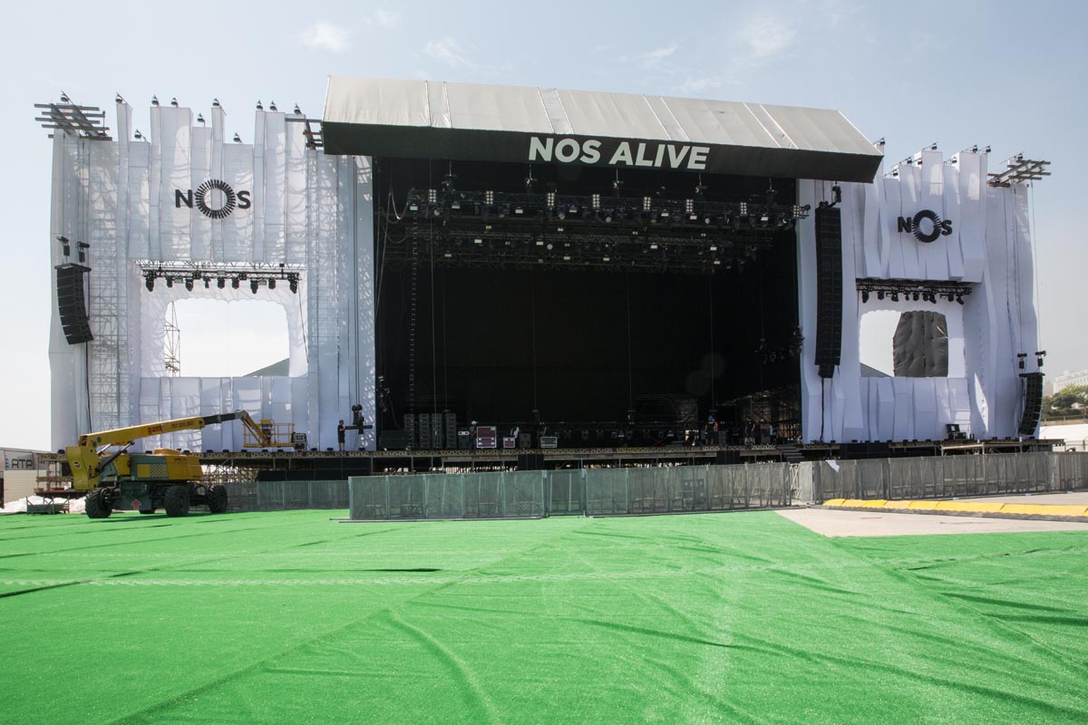 NOS Alive de regresso com fado e à prova de pó