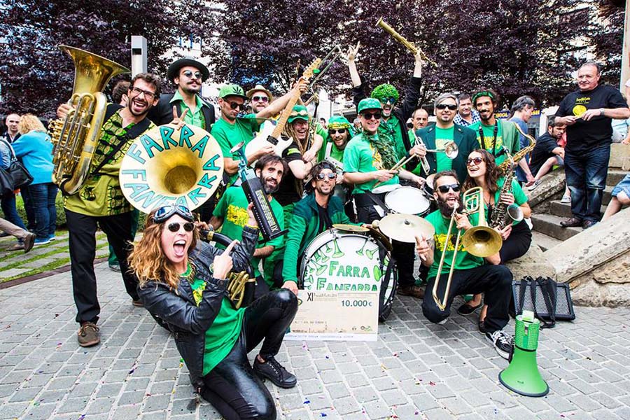 Concurso Internacional de Música de Rua  ganho por coletivo Português