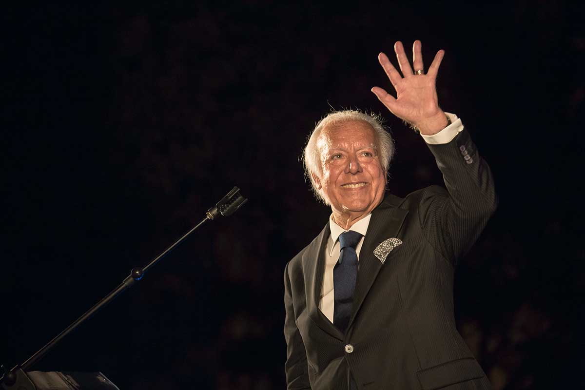 “Sou do Fado”: Carlos do Carmo enche Largo de S. Carlos, em Lisboa.