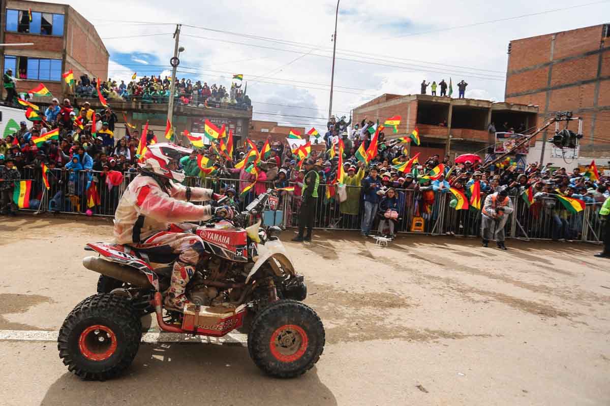 Dakar 2017 – Evo Morales foi um dos muitos milhares de pessoas a dar as boas vindas à caravana a La Paz