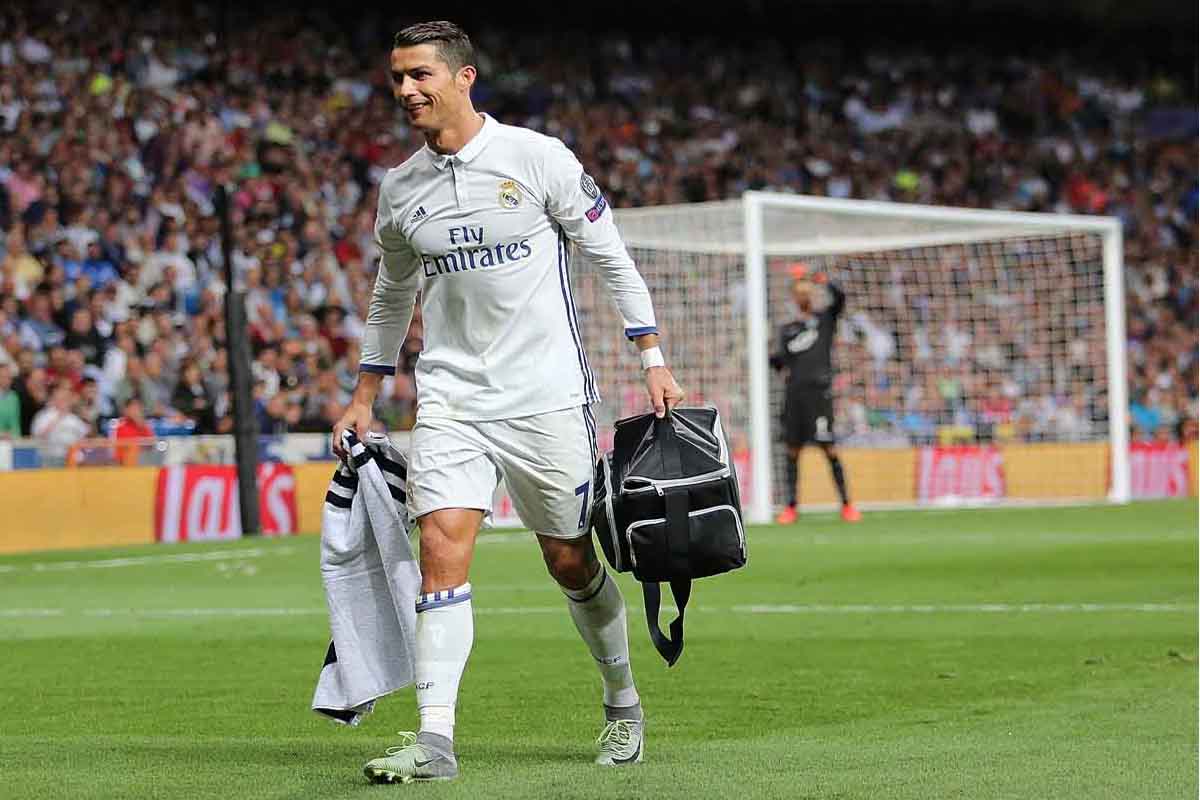 Cristiano Ronaldo acaba de ser eleito pela FIFA o 'The Best' de 2016.