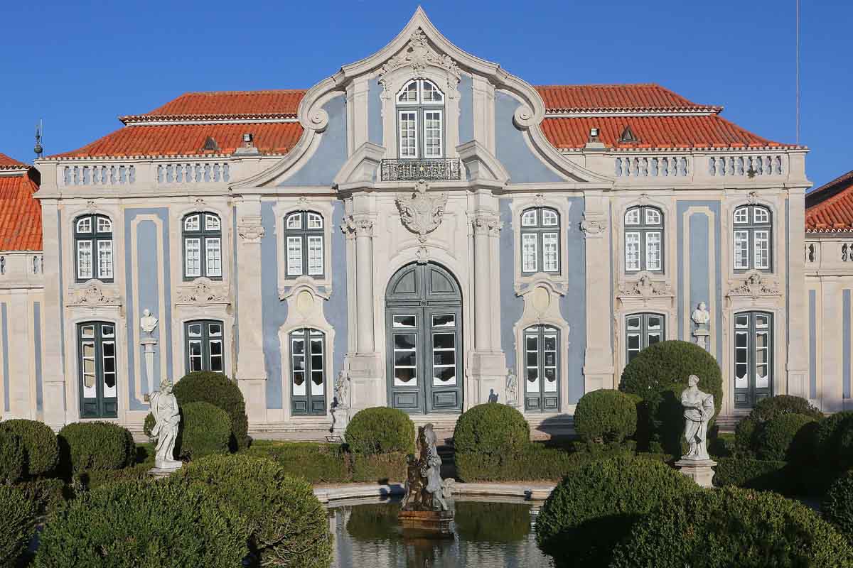 O Palácio Nacional de Queluz retoma a sua cor original, o azul.