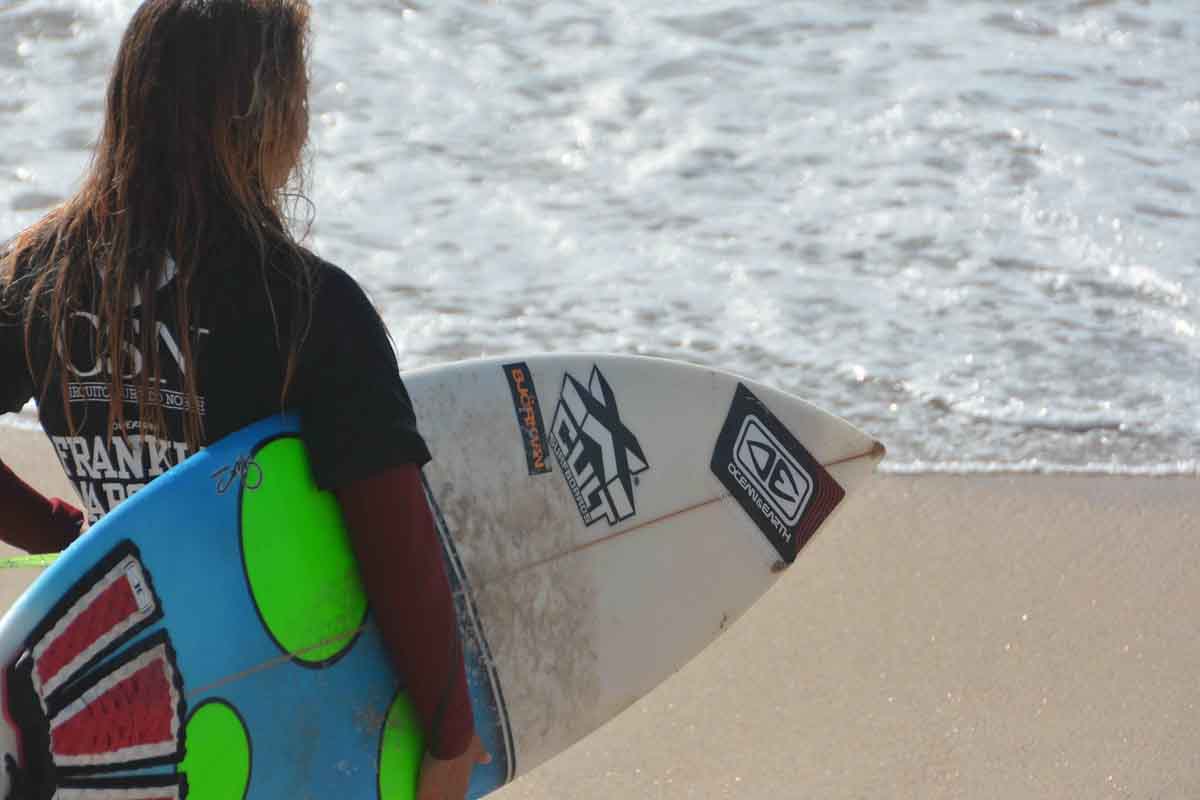 Surf – Carol Henrique é 9ª em Newcastle na Austrália