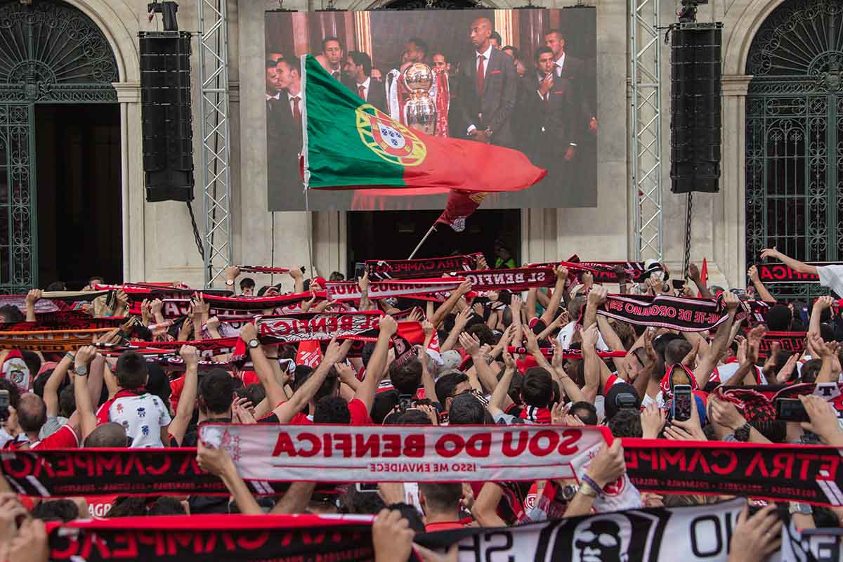 Benfica celebra Tetra na Praça do Município em Lisboa