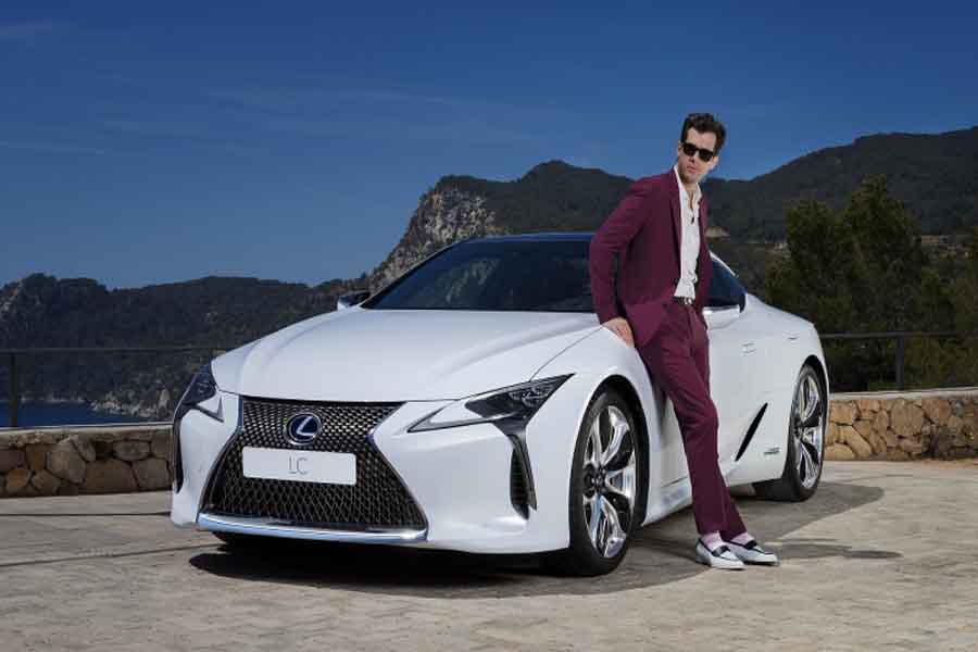 LEXUS E MARK RONSON CONVIDAM FÃS A PRODUZIR A SUA PRÓPRIA MÚSICA PARA ACOMPANHAR A CONDUÇÃO DO NOVO LC