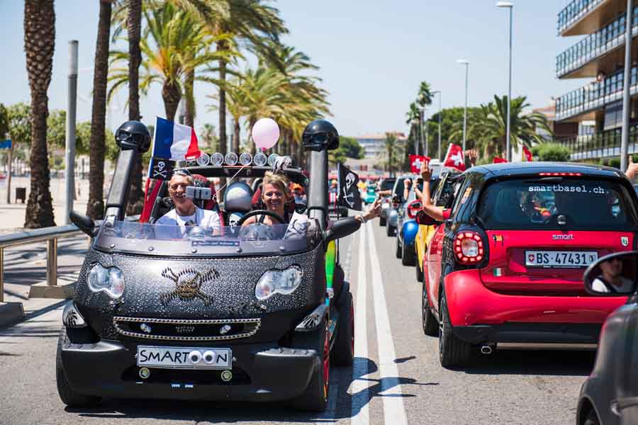 2869 fãs da smart reunidos na Costa Dorada para celebrar o encontro anual da Marca