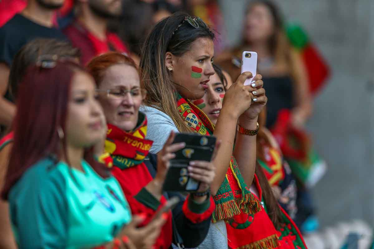 Portugal 5-1 Ilhas Faroé com 'hat-trick' de Ronaldo