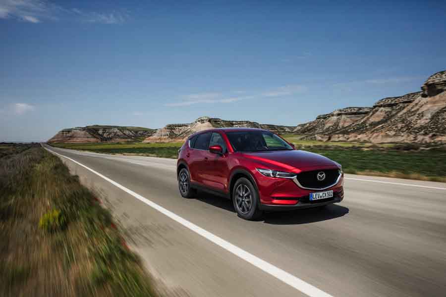 Mazda expõe a renovada gama Jinba Ittai no Salão de Frankfurt