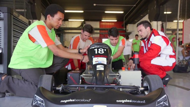 Equipa de alunos da Escola de Aprendizes da SEAT cria kart elétrico vencedor