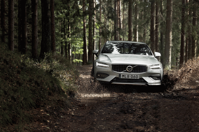 VOLVO V60 Cross Country