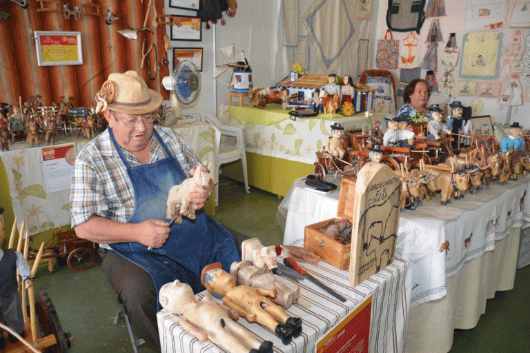 Feira do Monte e Casa de Santiago nomeadas para Prémios Alentejo