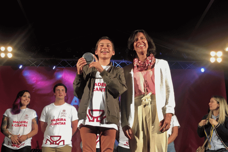 “Madeira a Cantar”: Matias Sousa é o quinto finalista a subir ao palco, em 2019, representando o Funchal Este (freguesias de São Roque, Monte, Imaculado Coração de Maria, Santa Luzia, Santa Maria Maior e São Gonçalo)