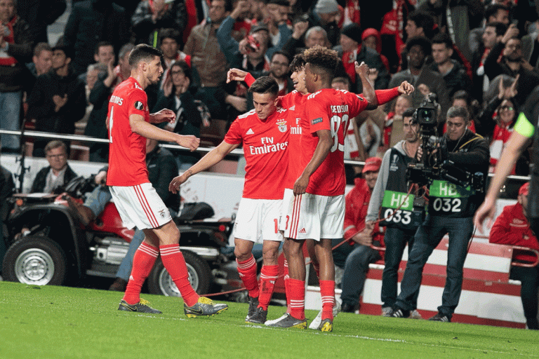 Benfica vence Eintracht Frankfurt na primeira mão dos quartos de final da Liga Europa.