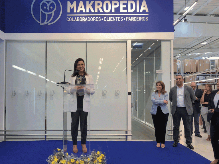 Makro inaugura MAKROPÉDIA