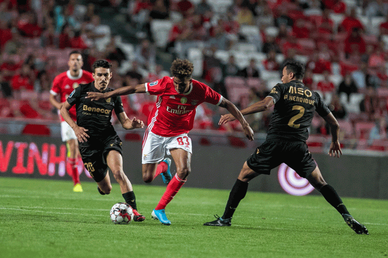 Benfica e Vitória de Guimarães empatam a “zeros” na Luz