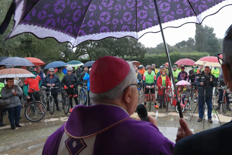 18ª Benção dos Ciclistas consagrada com mau tempo