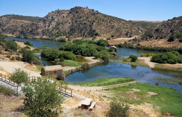 “liberdade” um turismo nacional e seguro em road trip pelo Alentejo