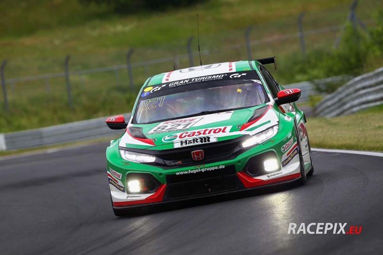 Tiago Monteiro segundo nos TCR na Nürburgring