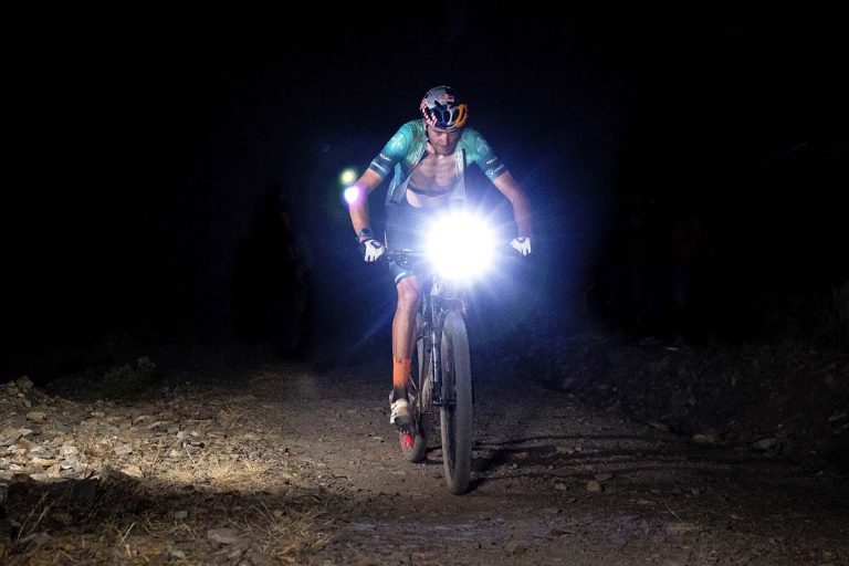 Tiago Ferreira estabelece novo recorde mundial de BTT