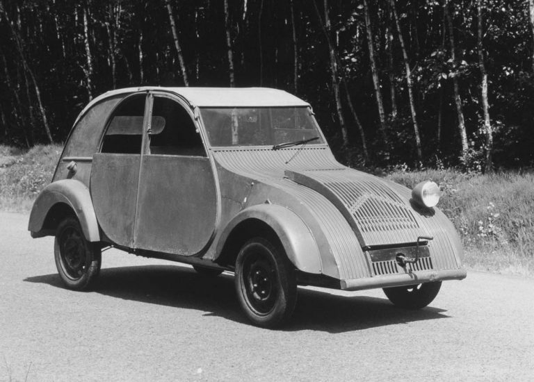 Do 2cv ao Ami : inventar e reinventar, inspirando-se nas pessoas é o lema da Citroen