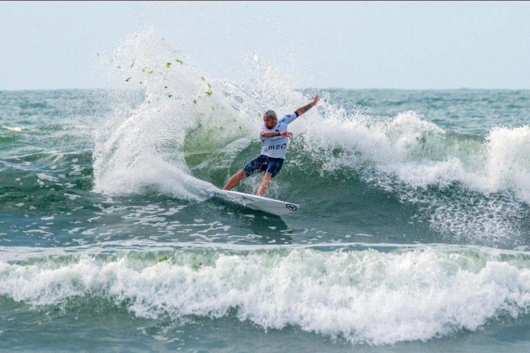 Vasco Ribeiro e Teresa Bonvalot e Liga MEO Surf