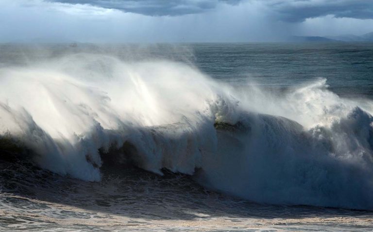 Marinha e AMN alertam para o agravamento das condições meteorológicas e da agitação marítima