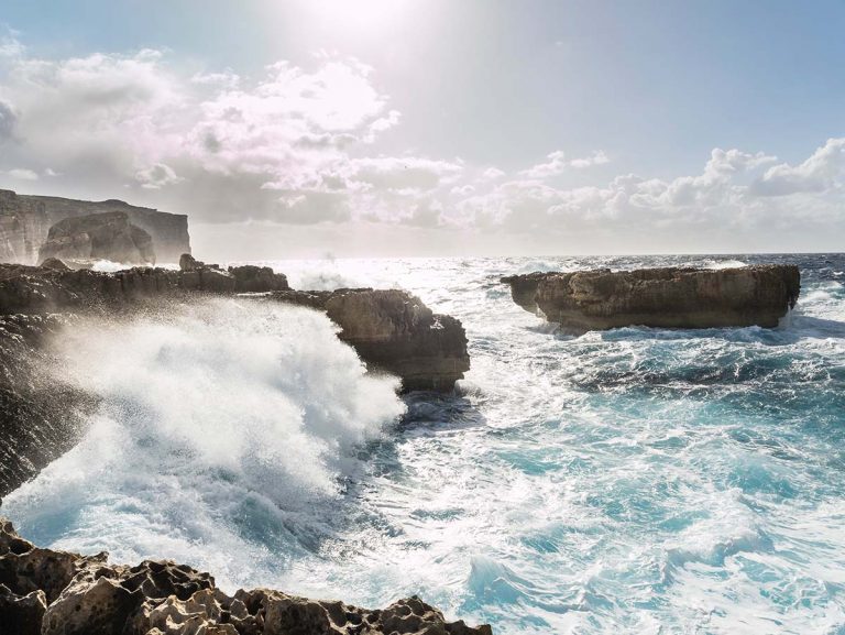 Marinha e AMN alertam para o agravamento das condições meteorológicas e agitação marítima na costa norte