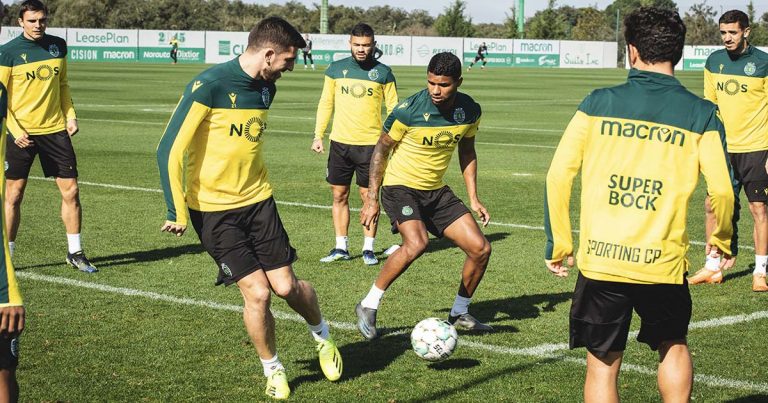 Sporting treina a pensar no jogo com o Paços de Ferreira