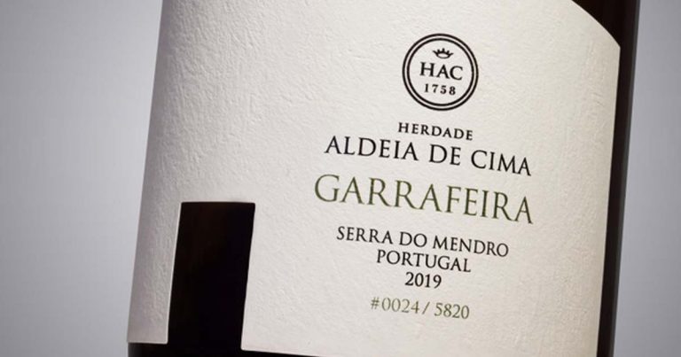 Herdade Aldeia de Cima apresenta um branco de balseiro, um Garrafeira na Serra do Mendro