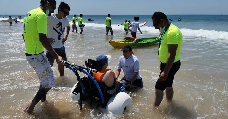 Praia de Carcavelos tem novo Clube de Desporto Adaptado