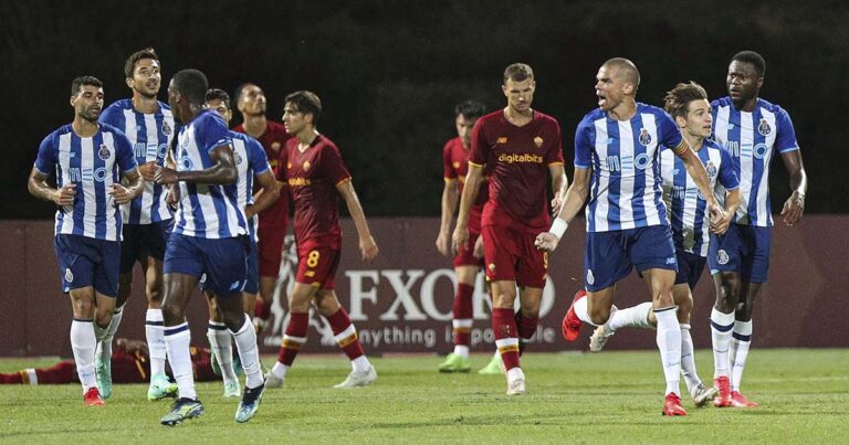 FC Porto empata com a AS Roma de José Mourinho