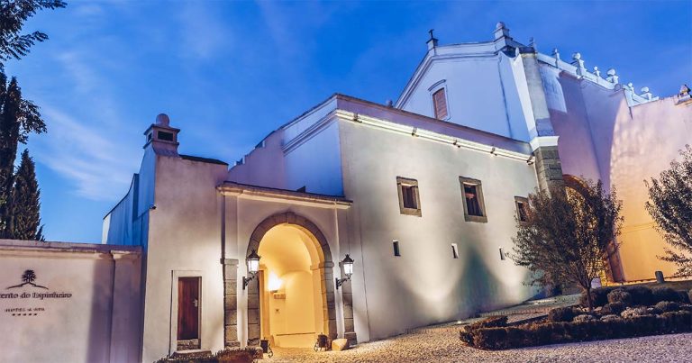 Convento do Espinheiro sugere um setembro diferente