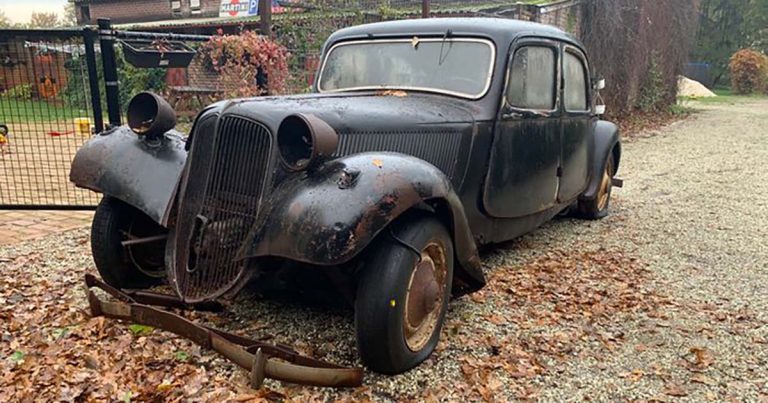 Clássico da Citroën de 1949 à venda por menos de 2.000 euros