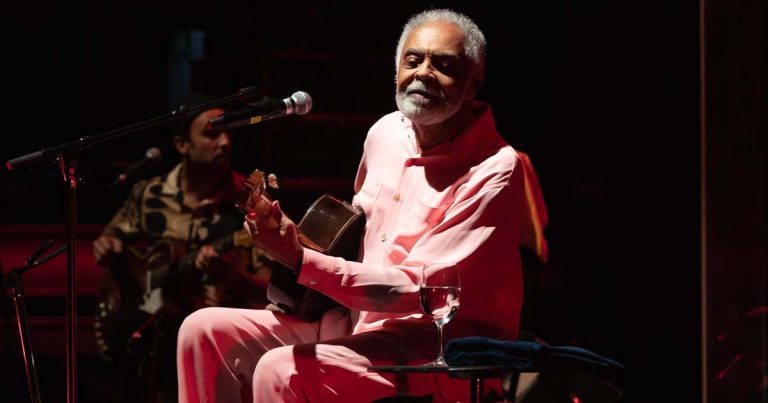 “Aquele abraço” de Gilberto Gil, a uma plateia rendida ao talento