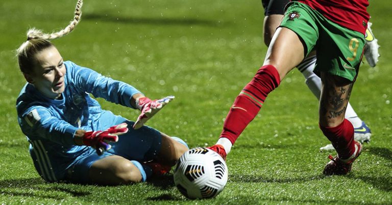 Seleção Nacional feminina perde com a Alemanha por 1-3