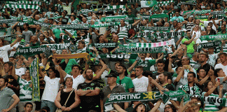 Adeptos Sportinguistas no Estádio de Alvalade no jogo Sporting vs Vitória de Setubal