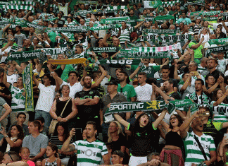 Sporting vai defrontar o Benfica, com igualdade de pontos Adeptos Sportinguistas no Estádio de Alvalade no jogo Sporting vs Vitória de Setubal