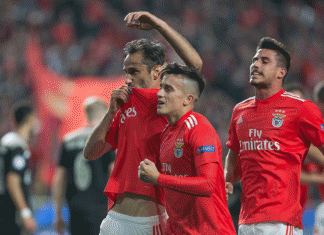 Benfica empata a uma bola com o Ajax Benfica vs Ajax