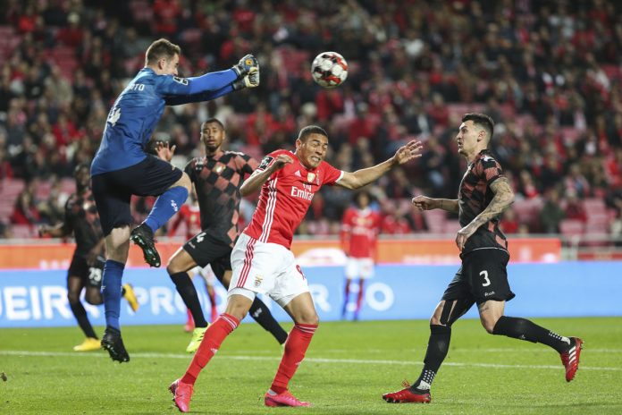 Benfica tropeça na Luz frente ao Moreirense, e perde liderança do campeonato