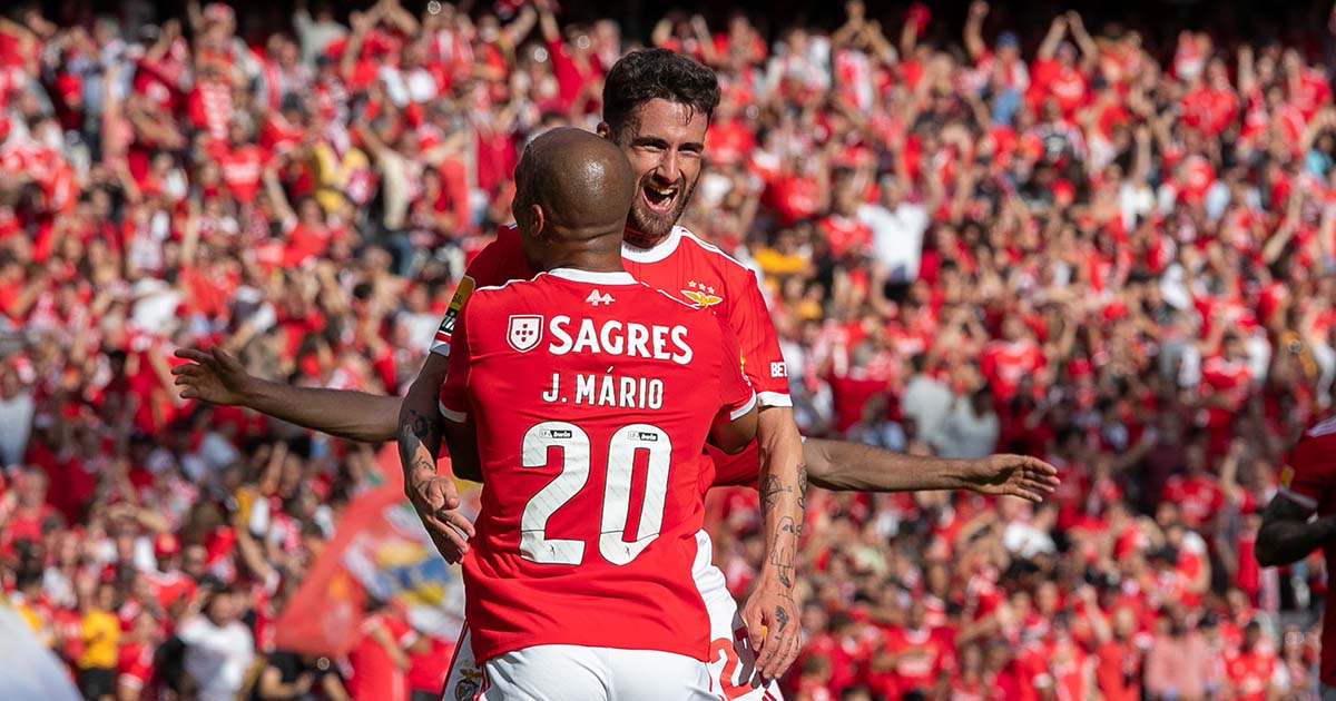 Três-zero vs. Santa Clara. Benfica nas sete quintas