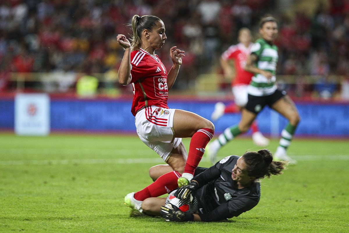 CNN Mais Futebol - Supertaça feminina na TVI: Benfica-Sporting hoje em  direto, CNN Mais Futebol