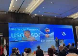 Elisa Ferreira convidada pela Câmara de Comércio e Indústria Luso Espanhola para almoço com empresários Elisa Ferreira almoço empresários