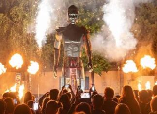‘Aquiles’ a marioneta com mais de 5 metros de altura vem de Espanha até Santarém com a companhia La Fam Teatre La Fam Teatre em Santarém
