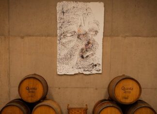 Adega Quanta Terra tem Vhils em exposição, em Alijó Quanta Terra