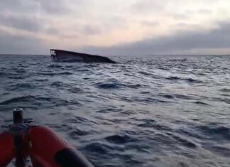 Traineira naufraga ao largo da Marinha Grande. Há vítimas e pescadores desaparecidos pescadores desaparecidos