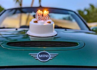 MINI comemora 65 anos MINI 65 anos