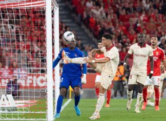 Benfica venceu Gil Vicente por 5-1 e sobe provisóriamente ao segundo lugar Benfica venceu Gil Vicente