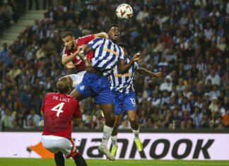 FC Porto empata com o Manchester por 3-3 FC Porto Manchester
